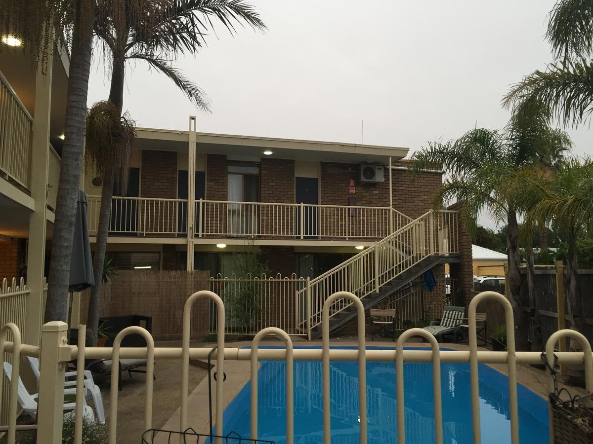 Abel Tasman Waterfront Motel Lakes Entrance Exterior foto