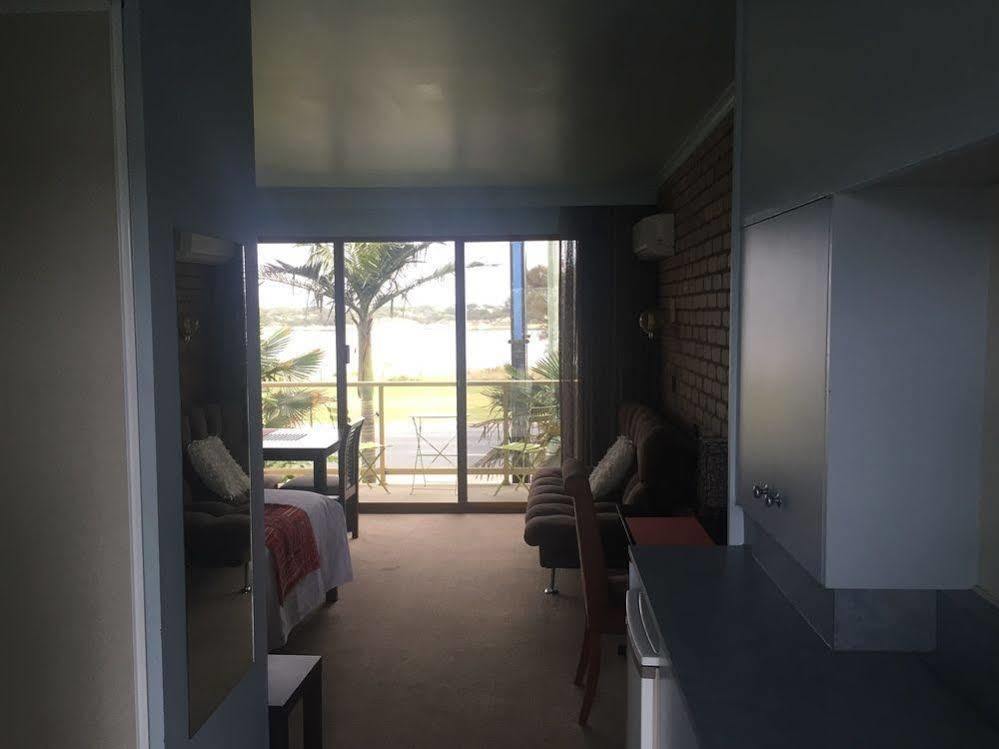 Abel Tasman Waterfront Motel Lakes Entrance Exterior foto